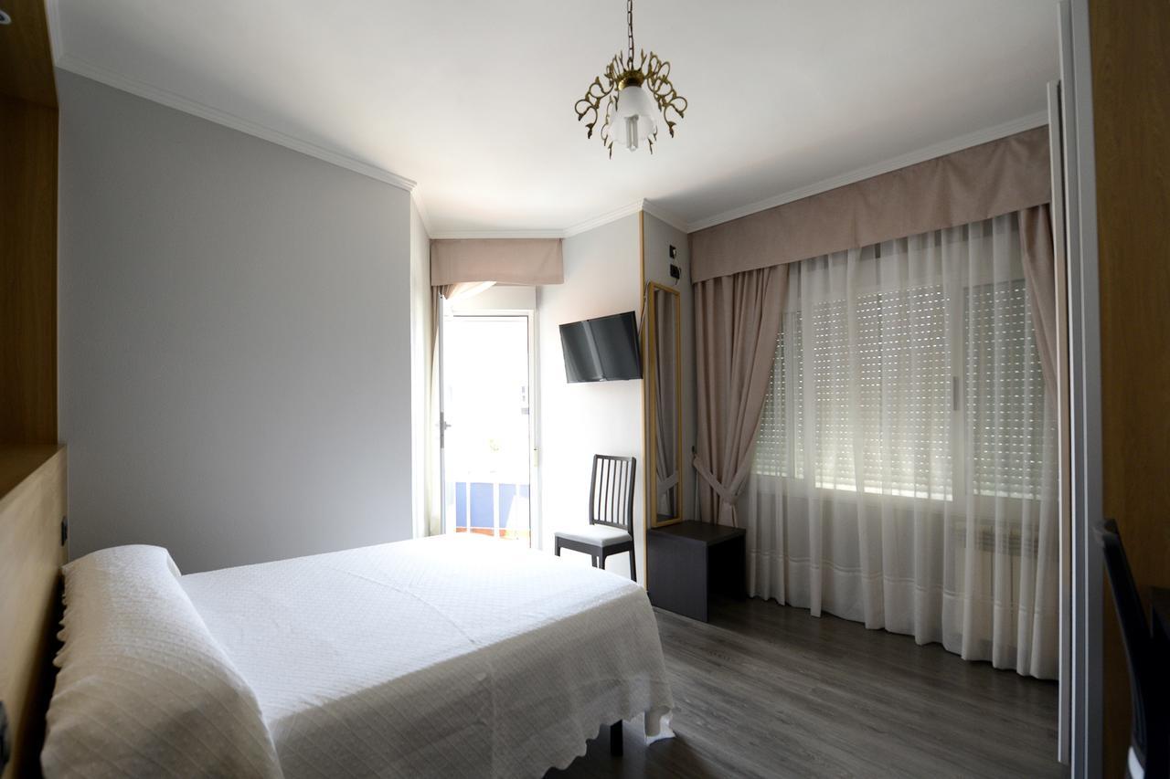 Hospedaxe A Vila ポブラ・ド・カラミニャル エクステリア 写真